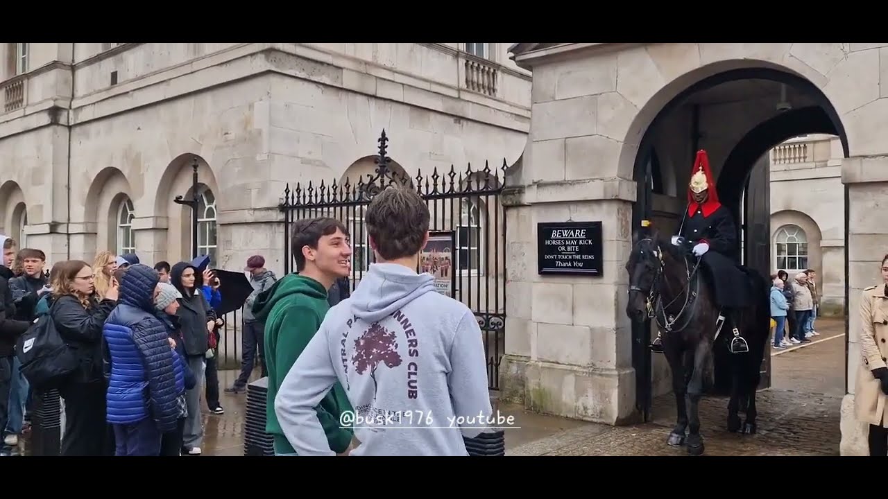 King's guard returns shouts back at tourist move when I tell you to #thekingsguard